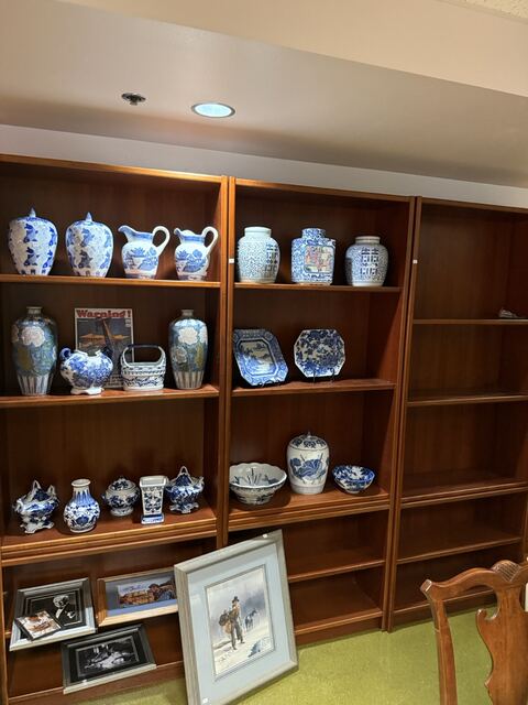Estate sale merchandise photograph 70